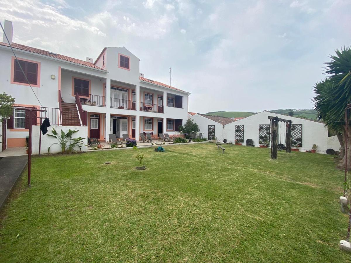 Apartamentos Sao Joao Horta  Ngoại thất bức ảnh
