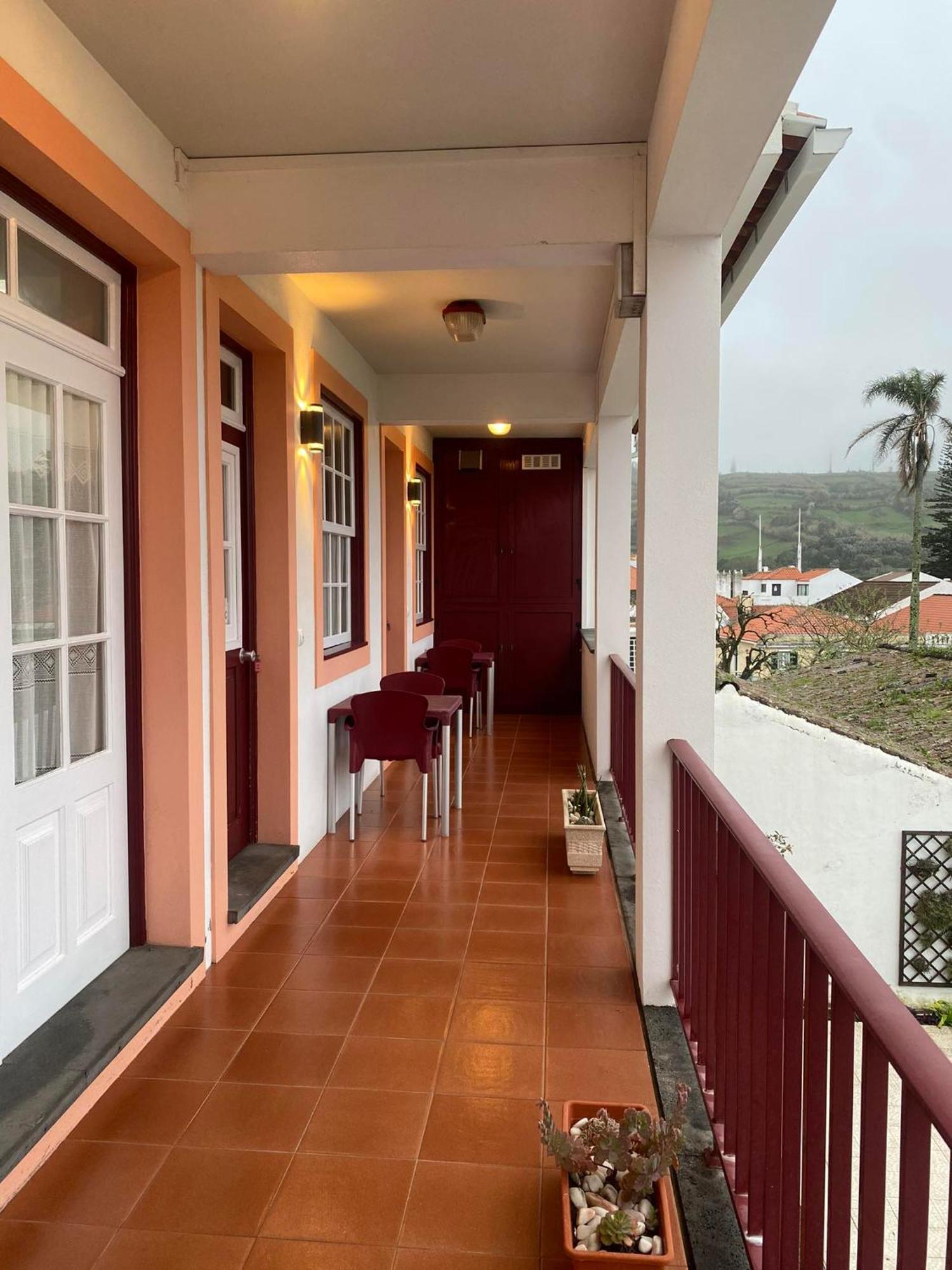 Apartamentos Sao Joao Horta  Ngoại thất bức ảnh