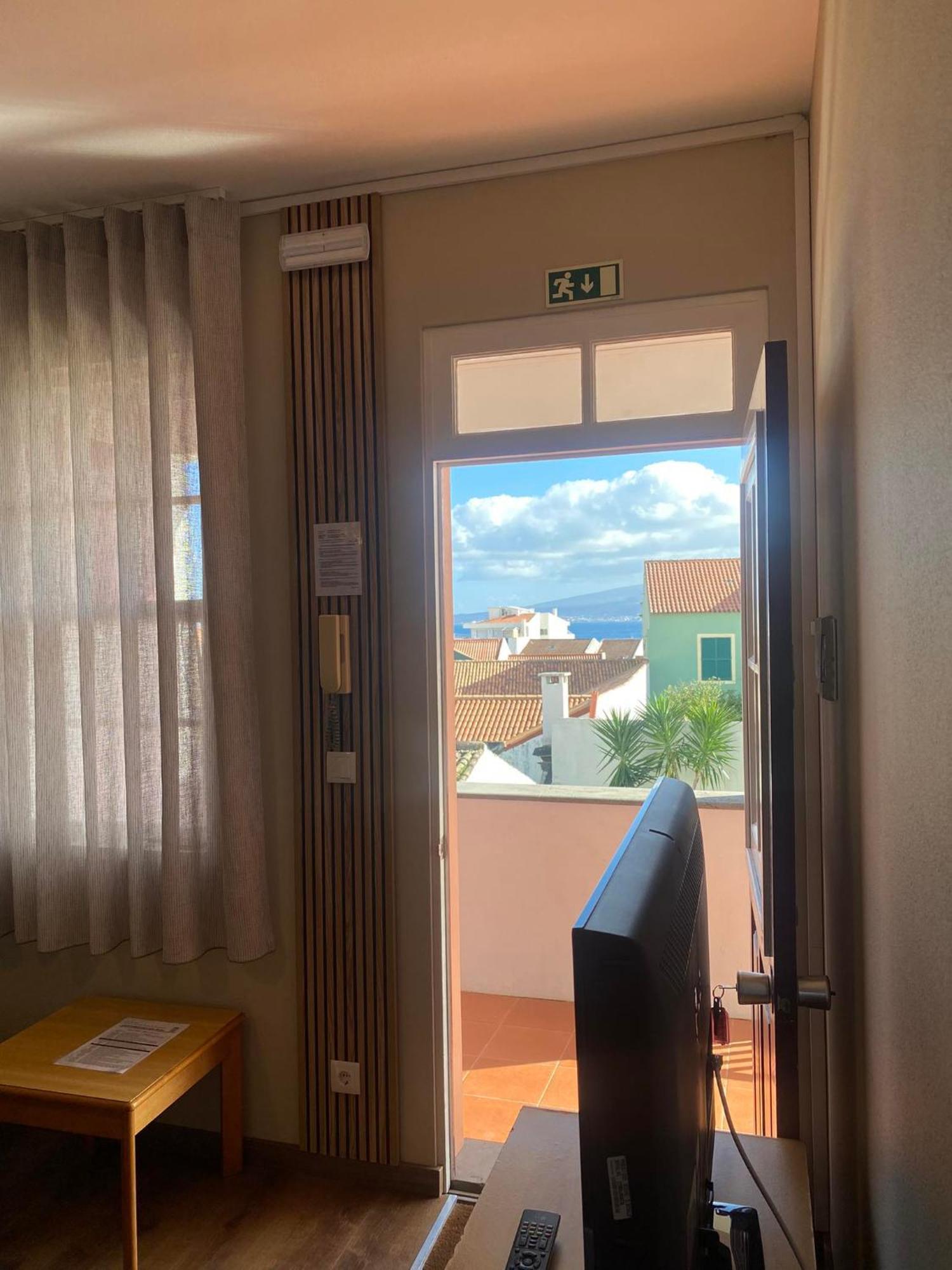 Apartamentos Sao Joao Horta  Ngoại thất bức ảnh